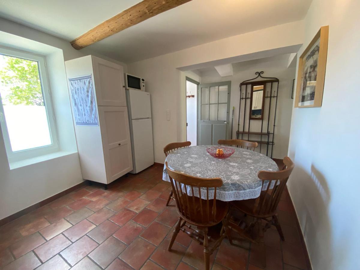 Villa Les Volets Bleus Malaucène Esterno foto