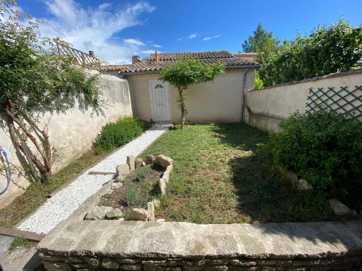 Villa Les Volets Bleus Malaucène Esterno foto