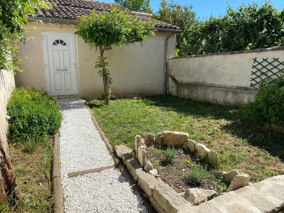 Villa Les Volets Bleus Malaucène Esterno foto