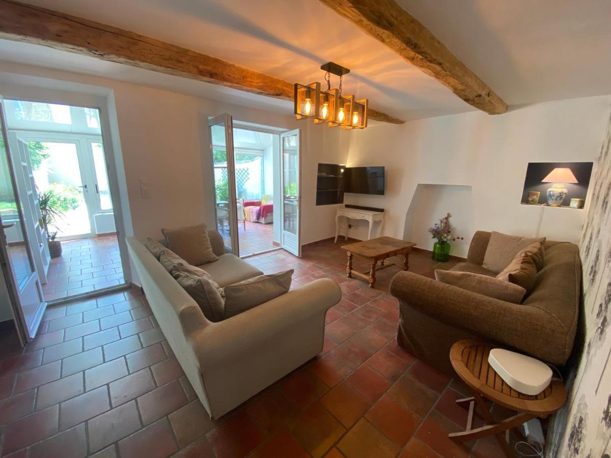 Villa Les Volets Bleus Malaucène Esterno foto